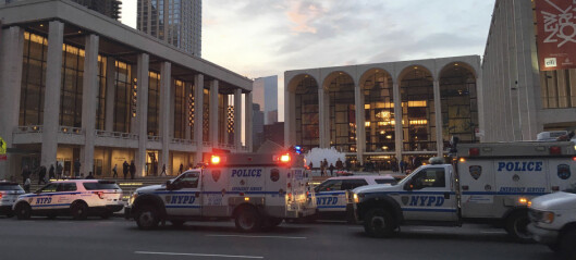 Opera i New York ble stoppet da asken fra et menneske ble drysset ned i orkestergraven Opera i New York ble stoppet da asken fra et menneske ble drysset ned i orkestergraven