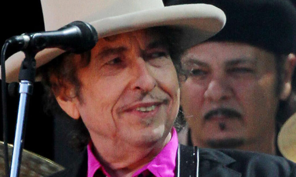 image: Bob Dylan tar ikke imot Nobelprisen personlig