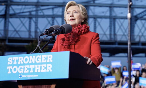TALTE: Demokratenes presidentkandidat Hillary Clinton på plass i Cincinnati i Ohio. Foto: Øistein Norum Monsen/Dagbladet. TALTE: Demokratenes presidentkandidat Hillary Clinton på plass i Cincinnati i Ohio. Foto: Øistein Norum Monsen/Dagbladet.