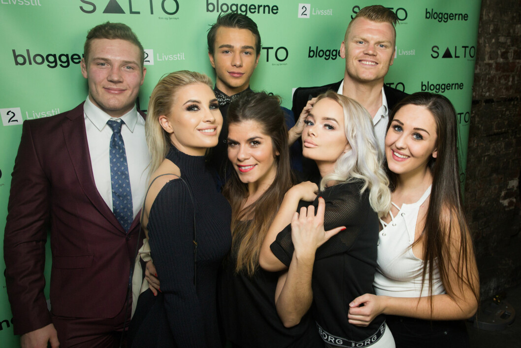 TV-PROFILER (f.v.): Felix Baldauf, Jonas Fossum, John Arne Riise (bak), Louise Angelica Riise, Kristin Gjelsvik, Sophie Elise Isachsen og Anna Rasmussen var noen av deltakerne i årets sesong av «Bloggerne». Foto: Geir Egil Skog, TV 2 TV-PROFILER (f.v.): Felix Baldauf, Jonas Fossum, John Arne Riise (bak), Louise Angelica Riise, Kristin Gjelsvik, Sophie Elise Isachsen og Anna Rasmussen var noen av deltakerne i årets sesong av «Bloggerne». Foto: Geir Egil Skog, TV 2
