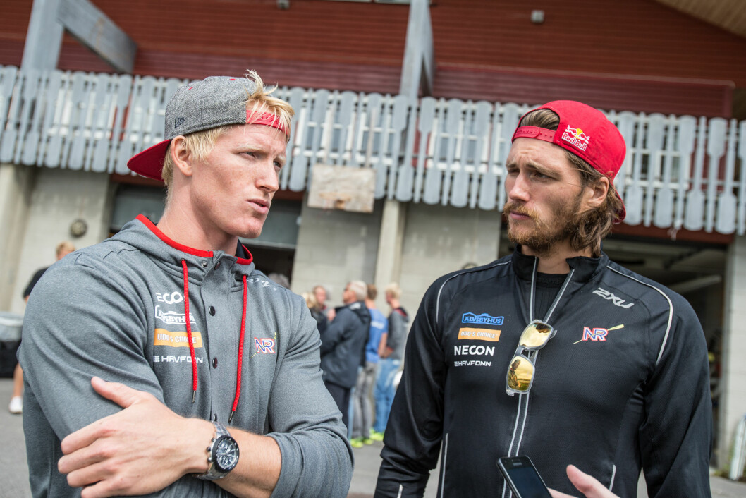 OL-KLAR: Nils Jakob Hoff og Kjetil Borch (t.v.) vant VM-gull sammen i 2013, og begge er nå klare for sommer-OL i Rio. Borch skal ro dobbeltsculler sammen med Olaf Tufte, mens Hoff stiller i singelsculler. Foto: NTB scanpix OL-KLAR: Nils Jakob Hoff og Kjetil Borch (t.v.) vant VM-gull sammen i 2013, og begge er nå klare for sommer-OL i Rio. Borch skal ro dobbeltsculler sammen med Olaf Tufte, mens Hoff stiller i singelsculler. Foto: NTB scanpix