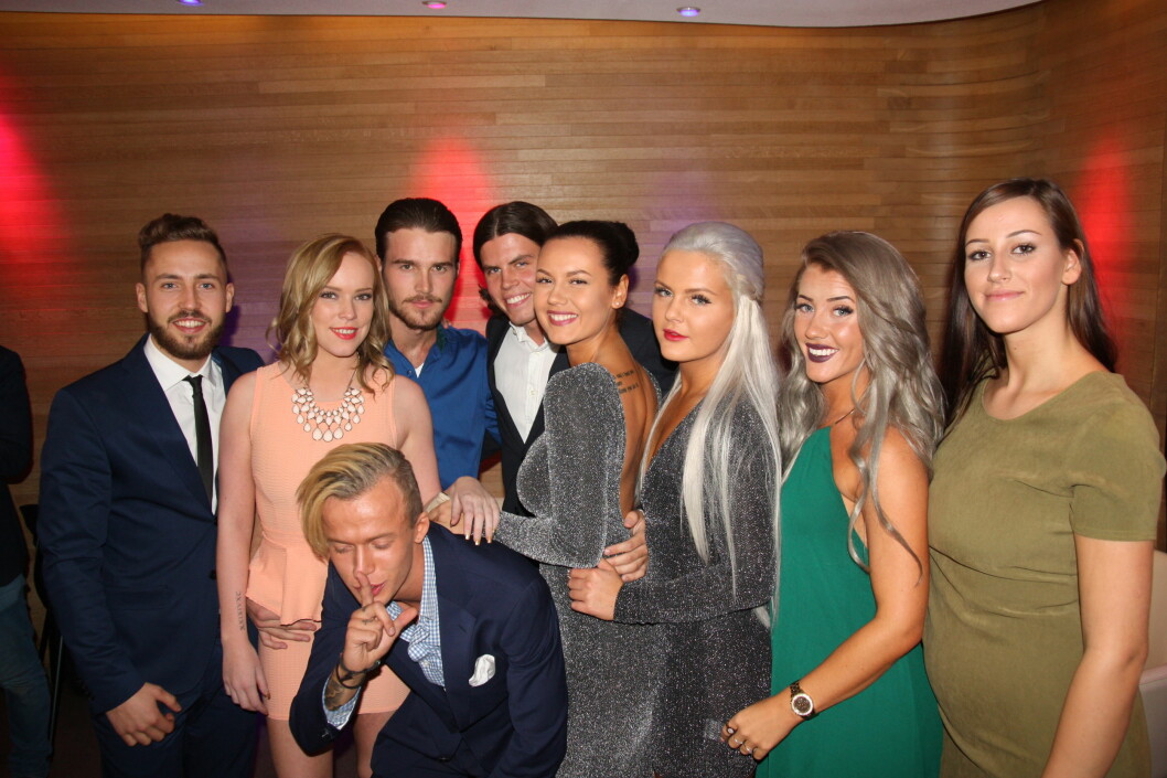 PREMIERE: Mandag var det premiere på årets Paradise Hotel, noe gjengen var svært glade for. Foto: Se og Hør PREMIERE: Mandag var det premiere på årets Paradise Hotel, noe gjengen var svært glade for. Foto: Se og Hør