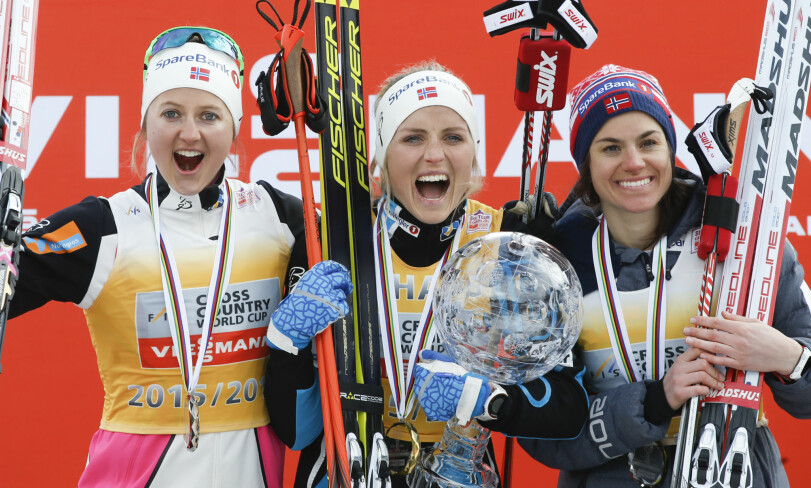TIL TOPPS: Therese Johaug vant verdenscupen i 15/16-sesongen. Her jubler hun for sammenlagtseieren i Tour Ski Canada. Foto: Terje Pedersen / NTB Scanpix. TIL TOPPS: Therese Johaug vant verdenscupen i 15/16-sesongen. Her jubler hun for sammenlagtseieren i Tour Ski Canada. Foto: Terje Pedersen / NTB Scanpix.