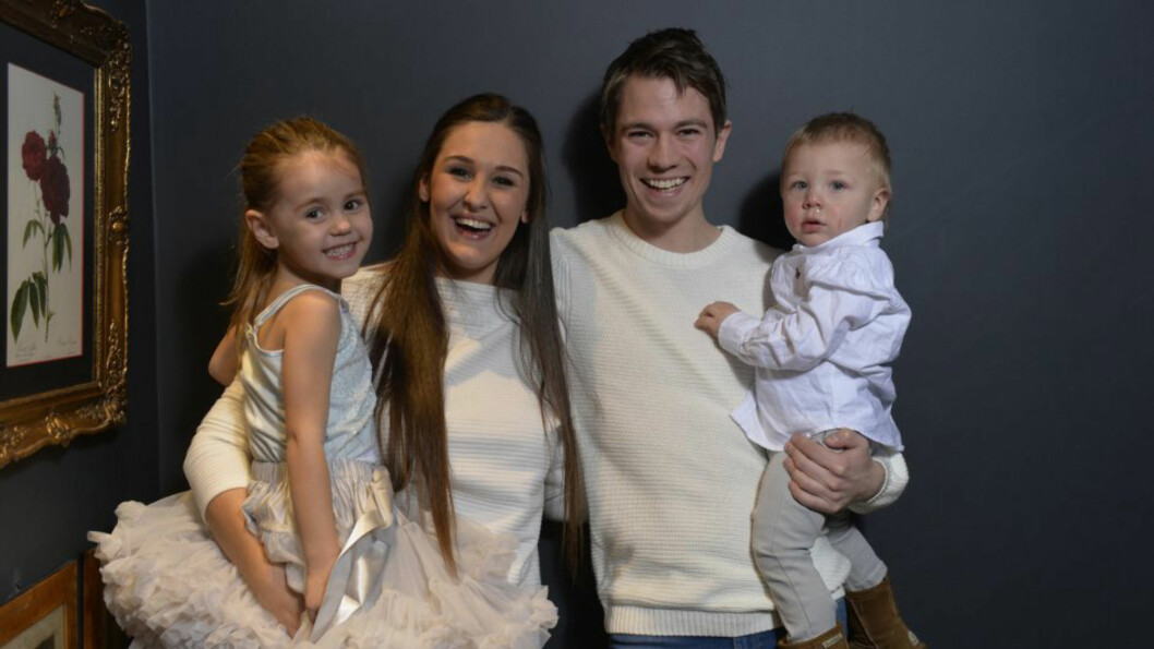 BABYLYKKE: Anna har datteren Michelle og sønnen William fra to tidligere forhold. Her med kjæresten Jan, som hun venter sitt tredje barn med. Foto: Geir Egil Skog BABYLYKKE: Anna har datteren Michelle og sønnen William fra to tidligere forhold. Her med kjæresten Jan, som hun venter sitt tredje barn med. Foto: Geir Egil Skog