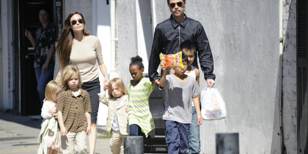 image: - Brad og Angelina har blitt foreldre igjen