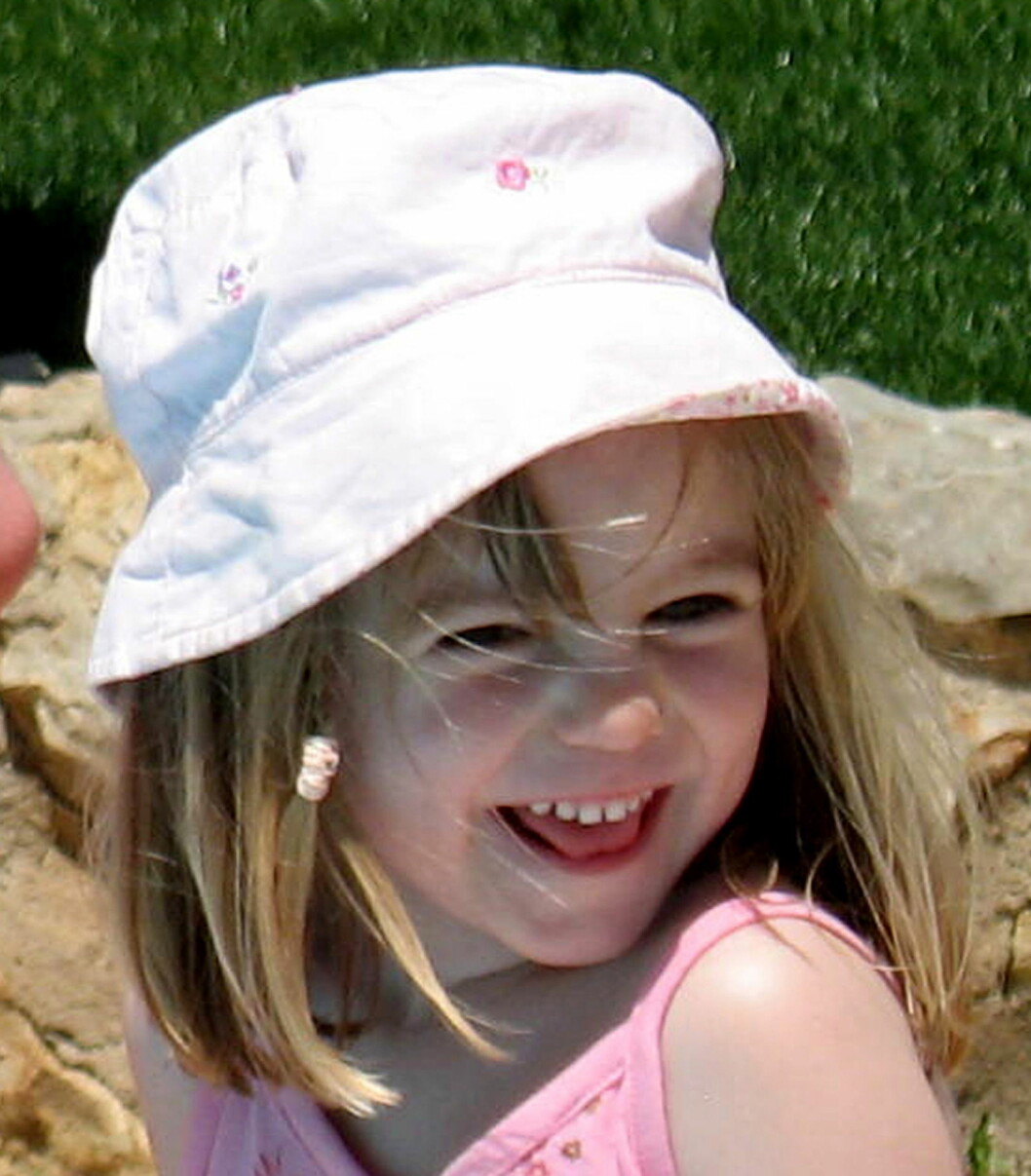 SISTE BILDE: Dette er det siste bildet av tre år gamle Madeleine McCann. Det er tatt samme dag som hun ble kidnappet den 3.mai 2007. Om hun fortsatt lever har hun rukket å bli 12 år gammel. Foto: Afp SISTE BILDE: Dette er det siste bildet av tre år gamle Madeleine McCann. Det er tatt samme dag som hun ble kidnappet den 3.mai 2007. Om hun fortsatt lever har hun rukket å bli 12 år gammel. Foto: Afp