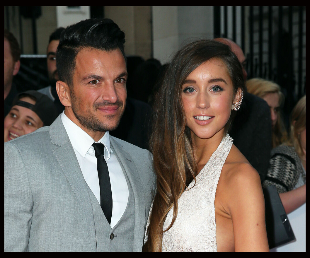 LYKKELIG: Siden 2012 har Peter Andre vært sammen med Emily MacDonagh. Her ankommer de et event i London sammen. Foto: Zuma Press LYKKELIG: Siden 2012 har Peter Andre vært sammen med Emily MacDonagh. Her ankommer de et event i London sammen. Foto: Zuma Press