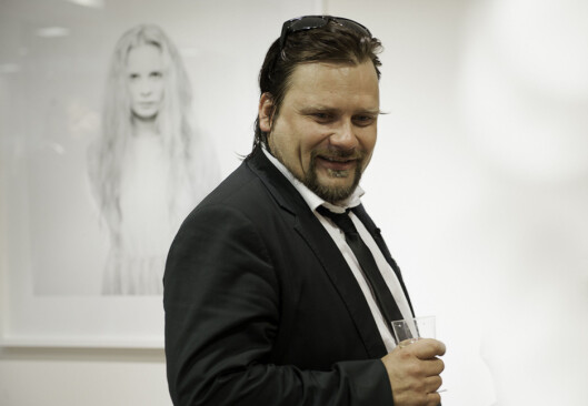 TRAVEL: 42-åringen er en anerkjent fotograf, og de siste årene har han også hatt flere TV-programmet sammen med Ari Behn. Her åpner han sin egen fotoutstilling på Aker brygge sommeren 2011. Foto: Stella Pictures TRAVEL: 42-åringen er en anerkjent fotograf, og de siste årene har han også hatt flere TV-programmet sammen med Ari Behn. Her åpner han sin egen fotoutstilling på Aker brygge sommeren 2011. Foto: Stella Pictures