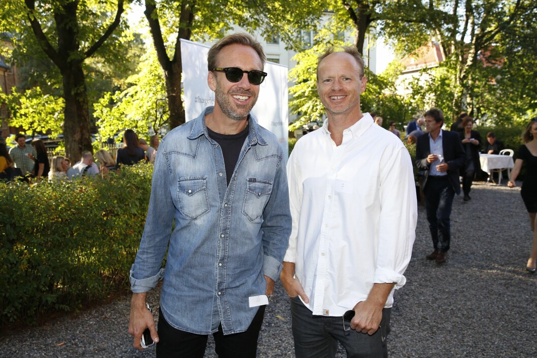 MORSOM DUO: Thomas Giertsen og Harald Eia koste seg i sommerværet. Foto: Espen Solli/Se og Hør MORSOM DUO: Thomas Giertsen og Harald Eia koste seg i sommerværet. Foto: Espen Solli/Se og Hør