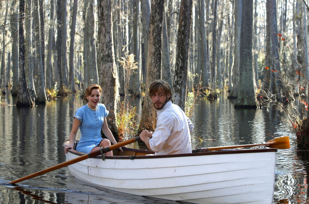 KULTFILM: The Notebook ble en enorm suksess og har fått status som kultfilm. Den ble nominert til en rekke priser, og vant åtte Teen Choice Awards, en Satellite Award og en MTV Movie Award. Foto: Photos 12 / Alamy/All Over Press KULTFILM: The Notebook ble en enorm suksess og har fått status som kultfilm. Den ble nominert til en rekke priser, og vant åtte Teen Choice Awards, en Satellite Award og en MTV Movie Award. Foto: Photos 12 / Alamy/All Over Press