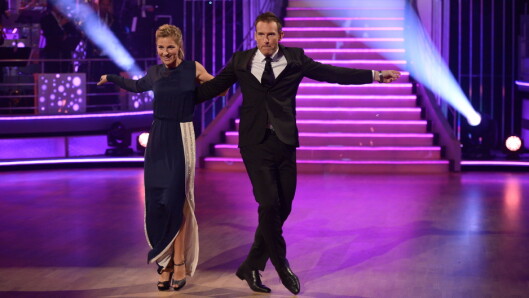 SEXY DANS: Guri Solberg klarte ikke å se sexy inn i kamera og synes dansen med Carsten Skjelbreid ble kjempeflau. Foto: Fame Flynet SEXY DANS: Guri Solberg klarte ikke å se sexy inn i kamera og synes dansen med Carsten Skjelbreid ble kjempeflau. Foto: Fame Flynet