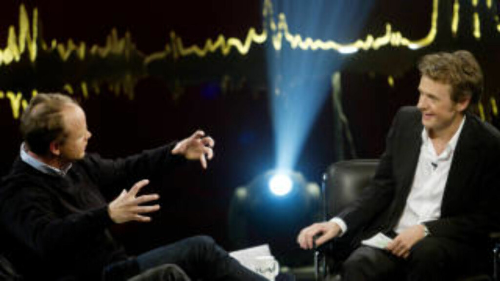 INTERVJUER HVERANDRE: Humorist og sosiolog Harald Eia intervjuers hos Fredrik Skavlan. Mange i nettverket inviterer hverandre til sine program og avis-spalter. Foto: Kyrre Lien / Scanpix INTERVJUER HVERANDRE: Humorist og sosiolog Harald Eia intervjuers hos Fredrik Skavlan. Mange i nettverket inviterer hverandre til sine program og avis-spalter. Foto: Kyrre Lien / Scanpix