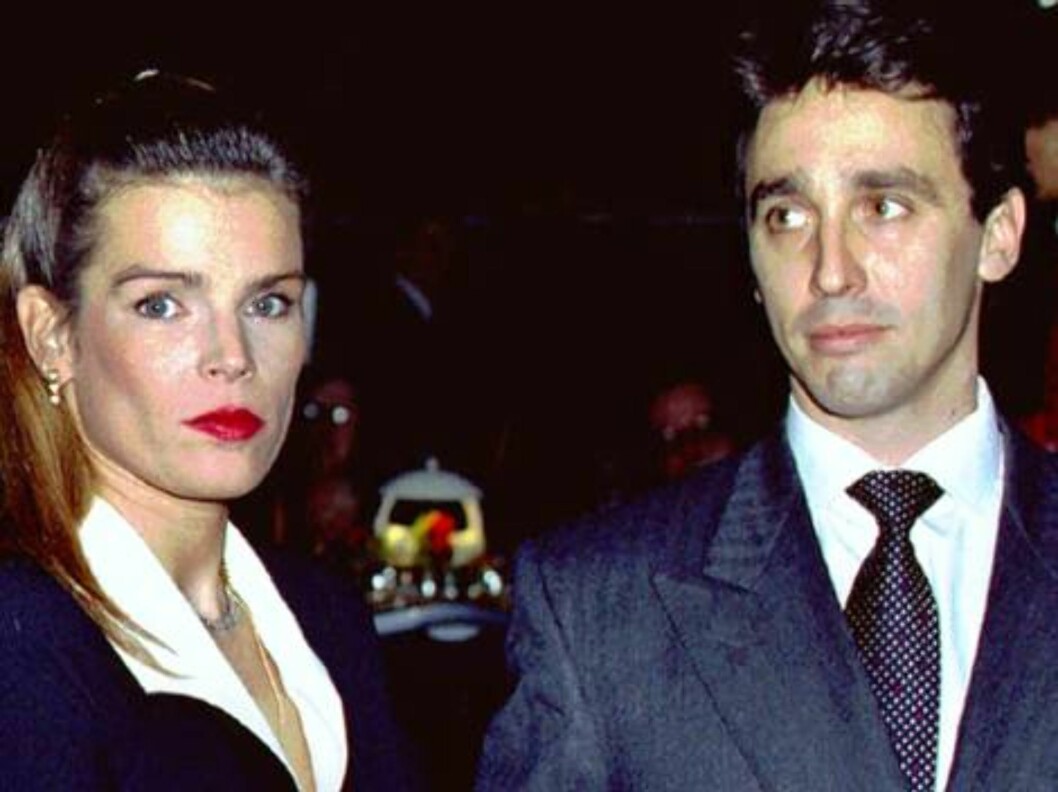 ** FILE** Princess Stephanie of Monaco arrives with her then companion Daniel Ducruet at an awards ceremony in Monte Carlo in this Dec. 9, 1994 file picture.The two were married in 1995 but the marriage lasted only 18 months, ending after he was photograp Foto: AP ** FILE** Princess Stephanie of Monaco arrives with her then companion Daniel Ducruet at an awards ceremony in Monte Carlo in this Dec. 9, 1994 file picture.The two were married in 1995 but the marriage lasted only 18 months, ending after he was photograp Foto: AP