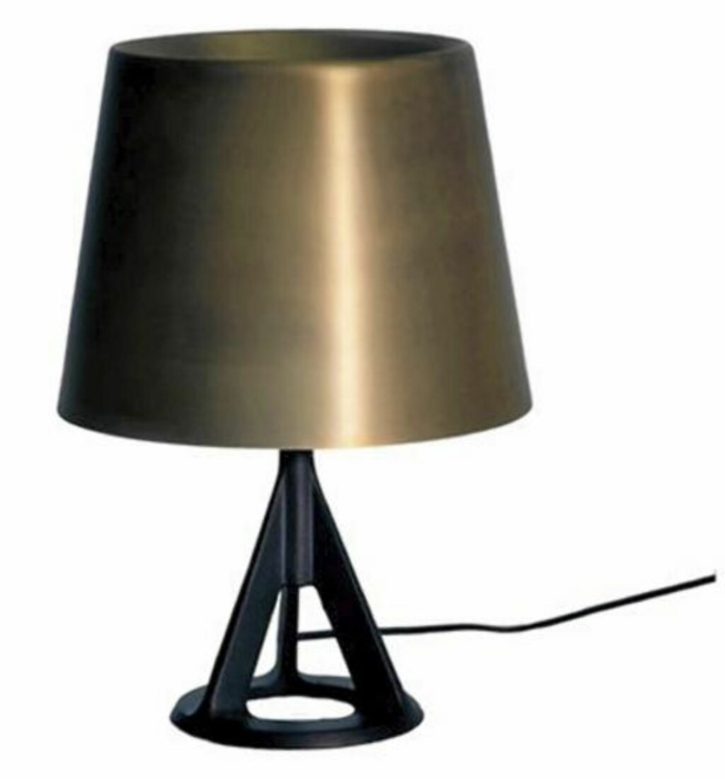 MASKULIN LAMPE: Elegant formspråk og industrielle detaljer kjennetegner Tom Dixons design. FOTO: Produsentbilde MASKULIN LAMPE: Elegant formspråk og industrielle detaljer kjennetegner Tom Dixons design. FOTO: Produsentbilde