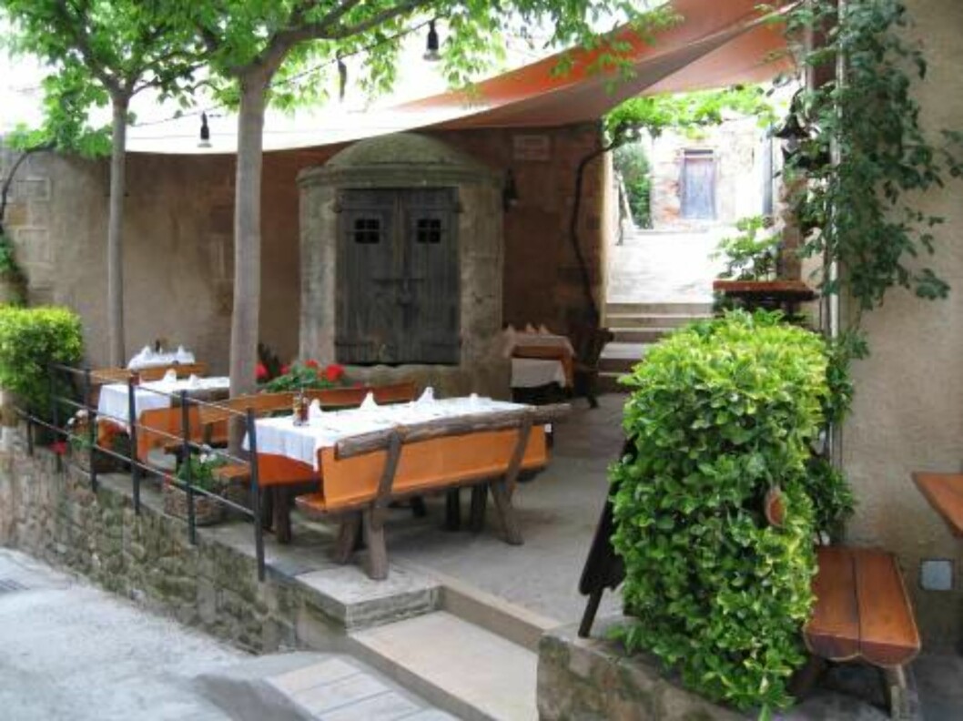 <strong>FISKERESTAURANT:</strong> Slike er det mange av i Tossa de Mar. Små restauranter, gjerne med fisk som spesialitet. Foto: Per Tandberg <strong>FISKERESTAURANT:</strong> Slike er det mange av i Tossa de Mar. Små restauranter, gjerne med fisk som spesialitet. Foto: Per Tandberg