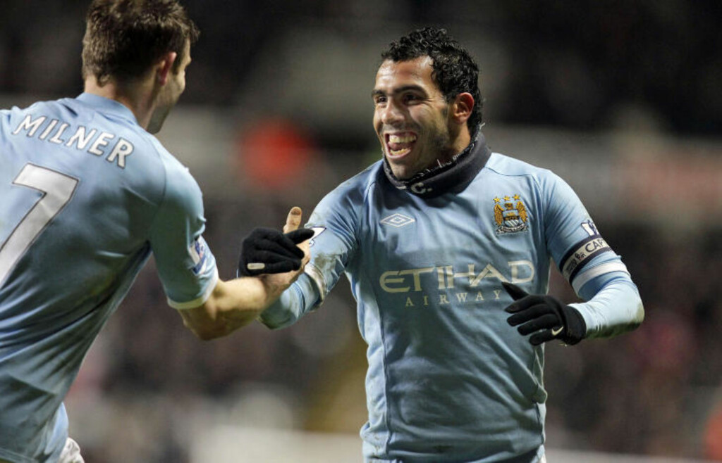 SMILER IGJEN: Smilet var tilbake hos Carlos Tevez mot Newcastle da han scoret to og la opp til ett i en sterk seier på St. James Park.Foto: SCANPIX/AFP PHOTO/GRAHAM STUART SMILER IGJEN: Smilet var tilbake hos Carlos Tevez mot Newcastle da han scoret to og la opp til ett i en sterk seier på St. James Park.Foto: SCANPIX/AFP PHOTO/GRAHAM STUART