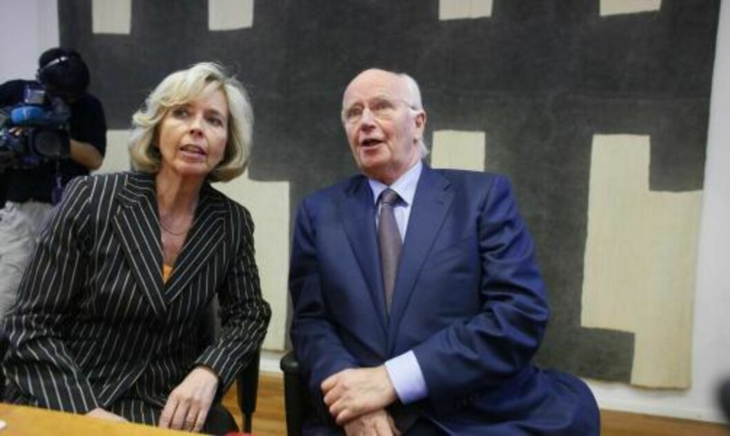 <strong>VIL HA NED VENTETIDEN:</strong> Helseminister Anne-Grete Strøm-Erichsen og Thorvald Stoltenberg er enige i at ventetiden på LAR-behandling må bort. De presiserer viktigheten av at LAR-pasienter får en fremtidsrettet tiltaksplan som er tilpasset den enkelte. Her var de på pressekonferansen onsdag. FOTO: BJØRN LANGSEM <strong>VIL HA NED VENTETIDEN:</strong> Helseminister Anne-Grete Strøm-Erichsen og Thorvald Stoltenberg er enige i at ventetiden på LAR-behandling må bort. De presiserer viktigheten av at LAR-pasienter får en fremtidsrettet tiltaksplan som er tilpasset den enkelte. Her var de på pressekonferansen onsdag. FOTO: BJØRN LANGSEM
