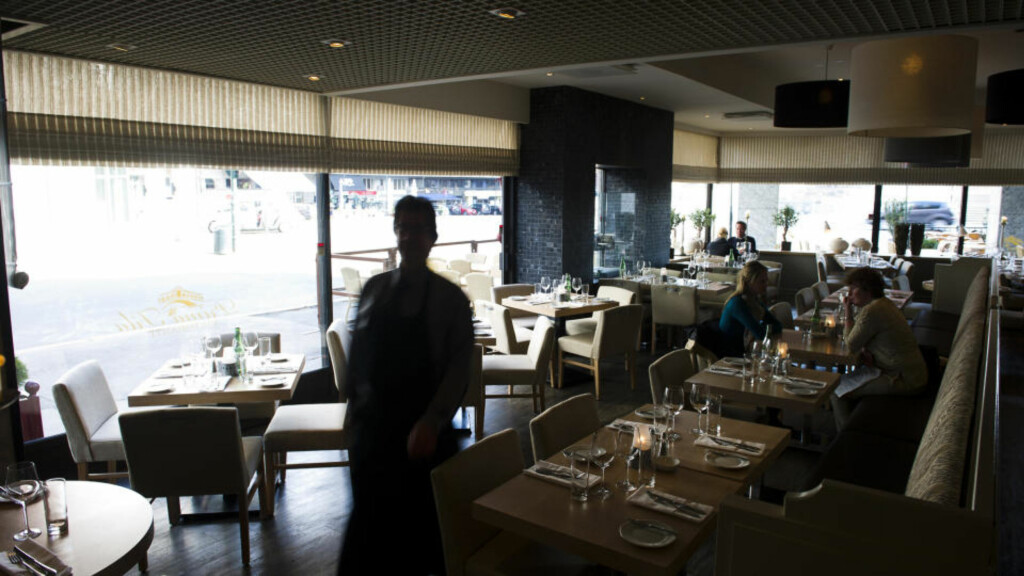 Nytt fokus: Inntil i fjor høst huset lokalene mot Rådhusets borggård den tyrkiske restauranten Papa Sigolo. Nå har innehaverne gitt restauranten en ansiktsløftning og flyttet kulinarisk fokus vestover. Foto: Håkon Eikesdal. Nytt fokus: Inntil i fjor høst huset lokalene mot Rådhusets borggård den tyrkiske restauranten Papa Sigolo. Nå har innehaverne gitt restauranten en ansiktsløftning og flyttet kulinarisk fokus vestover. Foto: Håkon Eikesdal.