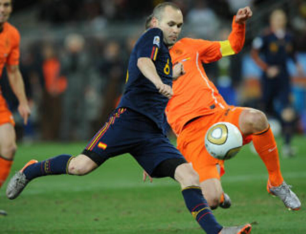 <strong>MATCHVINNER:</strong> Andrés Iniesta avgjorde VM-finalen etter 116 minutters spill. Foto: Carl de Souza / AFP. <strong>MATCHVINNER:</strong> Andrés Iniesta avgjorde VM-finalen etter 116 minutters spill. Foto: Carl de Souza / AFP.