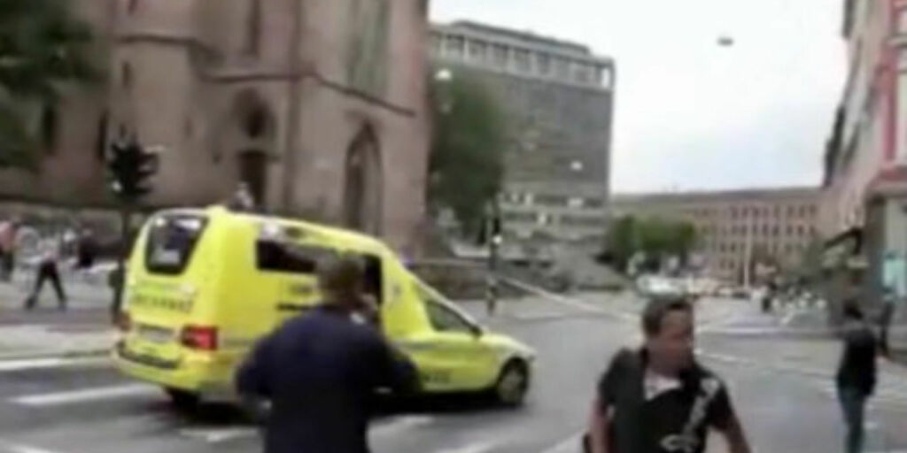 image: Se stjerneregissørens egen terror-filming