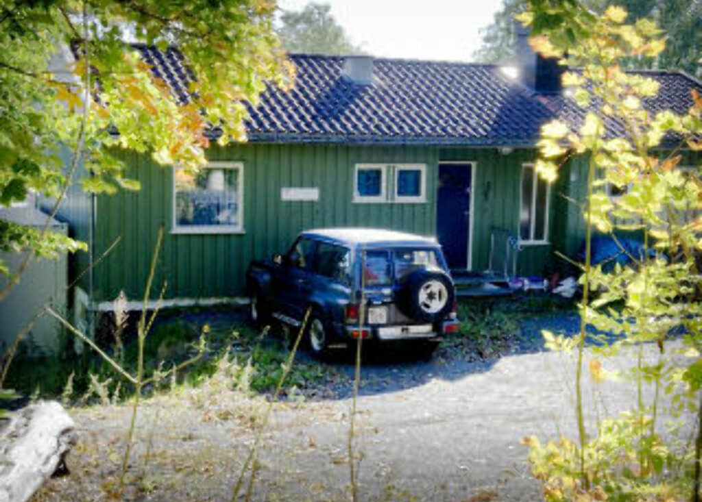 «UNIVERSITET»: Dette unnselige huset er Hamers «Universitet Sandefjord». Her mottar han en mengde besøkende fra en rekke land. Foto: ØISTEIN NORUM MONSEN/DAGBLADET «UNIVERSITET»: Dette unnselige huset er Hamers «Universitet Sandefjord». Her mottar han en mengde besøkende fra en rekke land. Foto: ØISTEIN NORUM MONSEN/DAGBLADET