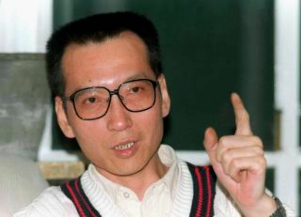 FIKK PRISEN: Kinesiske myndigheter er rasende etter at Nobelkomiteen i dag tildelte årets Nobels fredspris til dissidenten Liu Xiaobo (54). Foto: SCANPIX FIKK PRISEN: Kinesiske myndigheter er rasende etter at Nobelkomiteen i dag tildelte årets Nobels fredspris til dissidenten Liu Xiaobo (54). Foto: SCANPIX