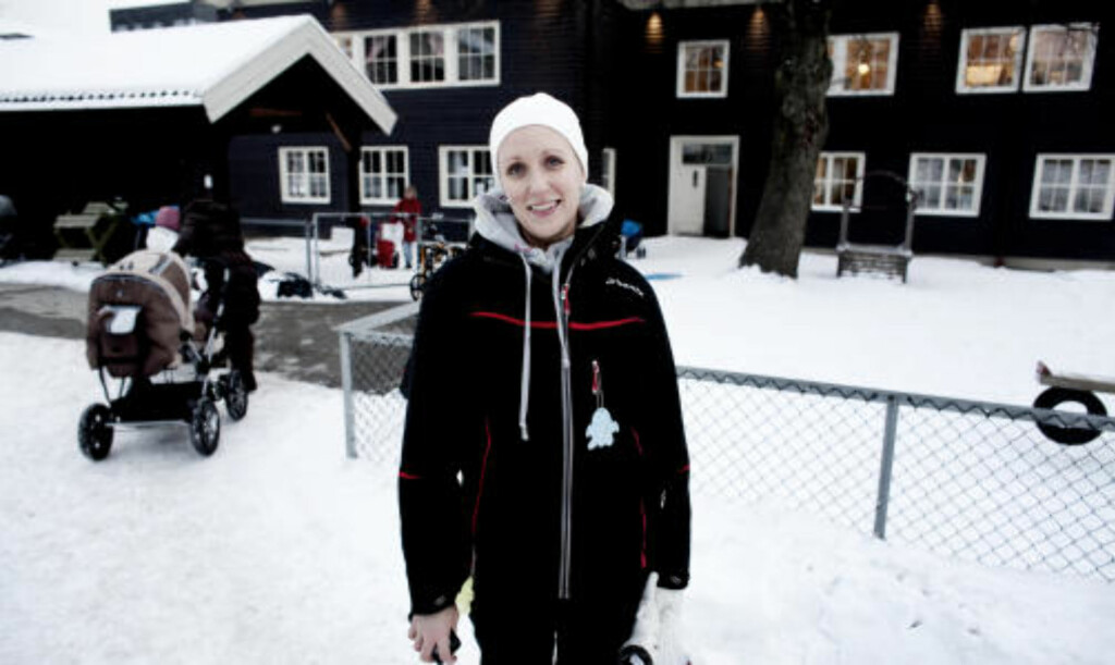 TRUES MED UTKASTELSE: Stomperud barnehage i Lørenveien i Oslo trues med utkastelse fordi Tollefsen ikke betaler regningene. Lisa Thorsen (32) som har to barn i barnehagen, fortviler. - Jeg trodde vi var kvitt Tollefsen i sommer, sier hun. Foto: SVEINUNG U. YSTAD/Dagbladet TRUES MED UTKASTELSE: Stomperud barnehage i Lørenveien i Oslo trues med utkastelse fordi Tollefsen ikke betaler regningene. Lisa Thorsen (32) som har to barn i barnehagen, fortviler. - Jeg trodde vi var kvitt Tollefsen i sommer, sier hun. Foto: SVEINUNG U. YSTAD/Dagbladet