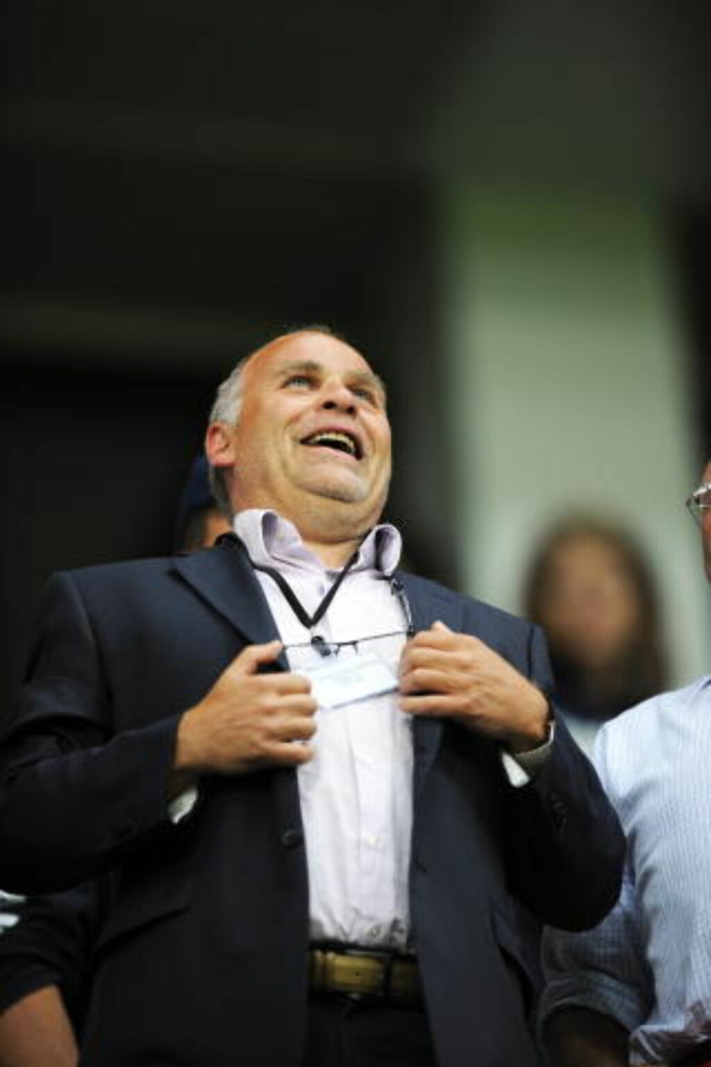 FORVENTER 10 000 TILSKUERE: Men Ingebrigt Steen Jensen tror ikke United-fansen vil være i flertall på Fornebu. Foto: Erik Berglund / Dagbladet FORVENTER 10 000 TILSKUERE: Men Ingebrigt Steen Jensen tror ikke United-fansen vil være i flertall på Fornebu. Foto: Erik Berglund / Dagbladet