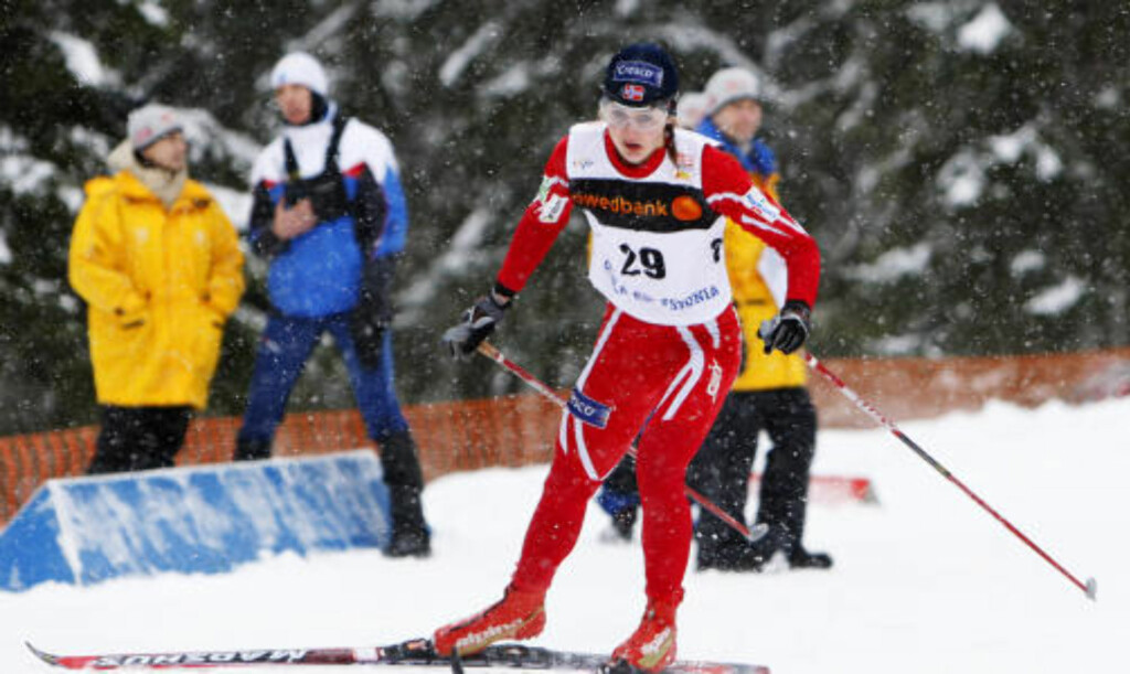 GULLGROSSIST: Ingvild Flugstad Østberg tok sitt sjuende gull i junior-VM i karrieren da hun gikk Norge inn til gull foran Finland på sisteetappen på stafetten. Foto: Håkon Mosvold Larsen / SCANPIX GULLGROSSIST: Ingvild Flugstad Østberg tok sitt sjuende gull i junior-VM i karrieren da hun gikk Norge inn til gull foran Finland på sisteetappen på stafetten. Foto: Håkon Mosvold Larsen / SCANPIX