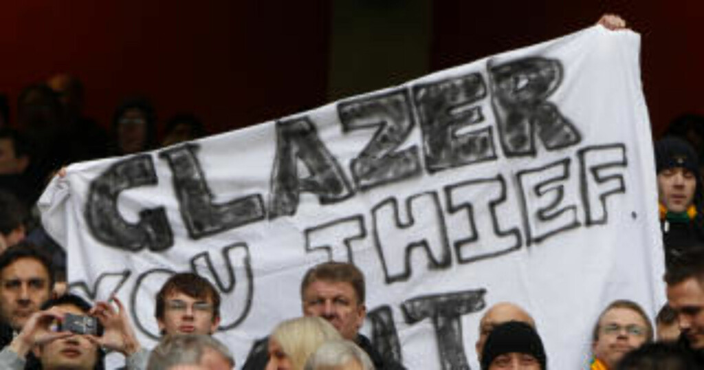 VIL KJØPE: Rike United-fans brygger på planer om å kjøpe hjem klubben fra Malcolm Glazer. Foto: REUTERS/Eddie Keogh VIL KJØPE: Rike United-fans brygger på planer om å kjøpe hjem klubben fra Malcolm Glazer. Foto: REUTERS/Eddie Keogh