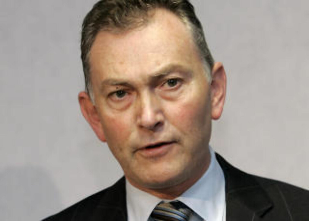 PREMIER LEAGUE-SJEF: Direktør Richard Scudamore skal se nærmere på forslaget om playoff til Champions League. Foto: AP/Kirsty Wigglesworth PREMIER LEAGUE-SJEF: Direktør Richard Scudamore skal se nærmere på forslaget om playoff til Champions League. Foto: AP/Kirsty Wigglesworth
