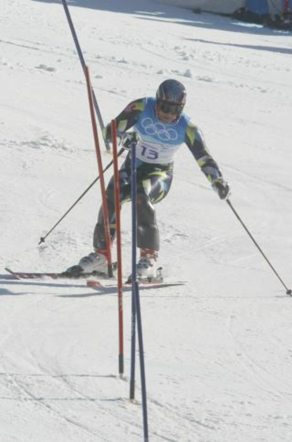 MISSEN: Her får Aksel Lund Svindal skien på feil side av porten midtveis i slalåmen.
Foto: Cornelius Poppe / Scanpix MISSEN: Her får Aksel Lund Svindal skien på feil side av porten midtveis i slalåmen.
Foto: Cornelius Poppe / Scanpix