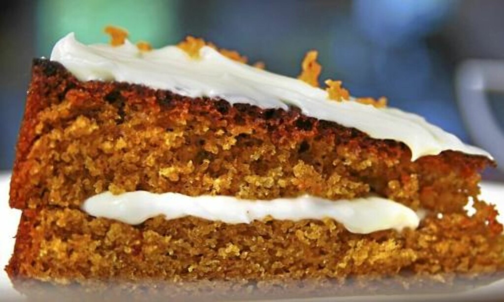 PERFEKT KAKE: Gulrotkake er enkel å lage og smaker kjempegodt! Foto: Erik Hannemann PERFEKT KAKE: Gulrotkake er enkel å lage og smaker kjempegodt! Foto: Erik Hannemann