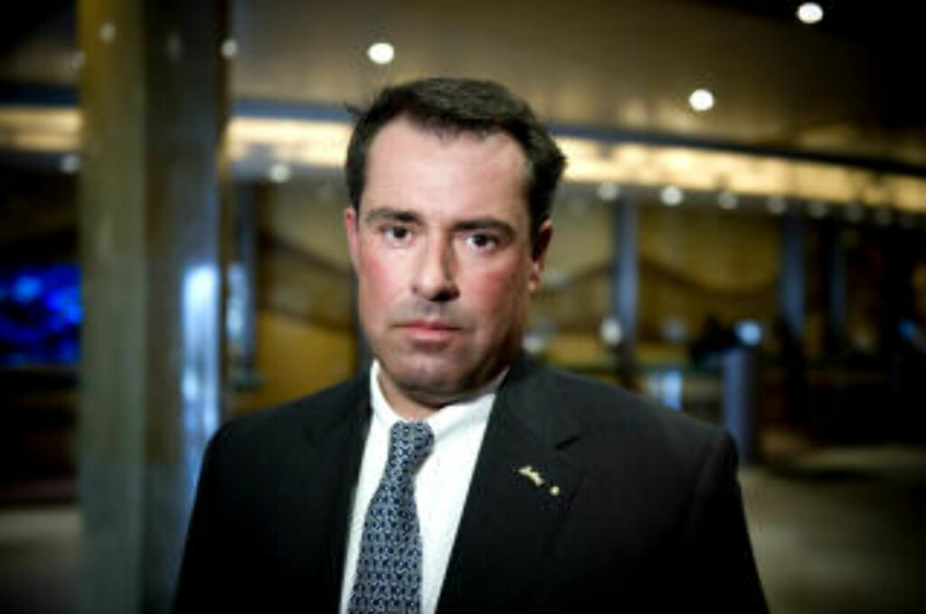 - GOD SIKKERHET: Hotelldirektør Roy Kappenberger synes drapet er en fryketlig sak og håper overvåkingskameraene på hotellet skal avsløre den eller de som står bak. Foto: Øistein Norum Monsen - GOD SIKKERHET: Hotelldirektør Roy Kappenberger synes drapet er en fryketlig sak og håper overvåkingskameraene på hotellet skal avsløre den eller de som står bak. Foto: Øistein Norum Monsen