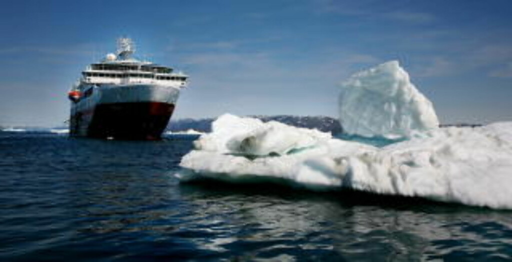 CRUISE: Hurtigruta Fram på tur til Grønland helt uten norsk vin. Foto: Odd Roar Lange. CRUISE: Hurtigruta Fram på tur til Grønland helt uten norsk vin. Foto: Odd Roar Lange.