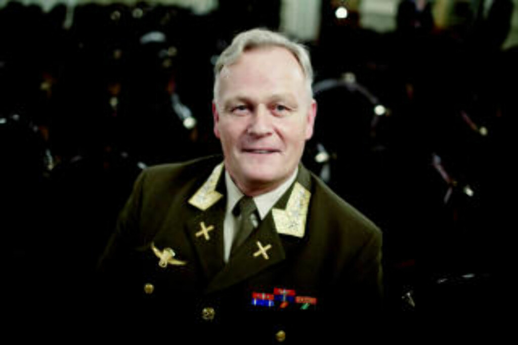 ÅRSLØNN: 1.354.00 Forsvarssjef Harald Sunde. FOTO: STIAN LYSBERG SOLUM, SCANPIX. ÅRSLØNN: 1.354.00 Forsvarssjef Harald Sunde. FOTO: STIAN LYSBERG SOLUM, SCANPIX.