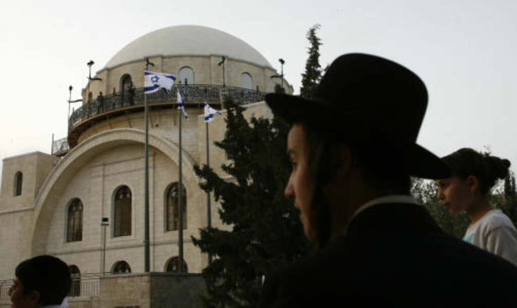 ØKT SPENNING: Gjenåpningen av Hurva-synagogen i gamlebyen i Jerusalem har bidratt til økt spenning i byen. Foto: Baz Ratner / REUTERS / SCANPIX ØKT SPENNING: Gjenåpningen av Hurva-synagogen i gamlebyen i Jerusalem har bidratt til økt spenning i byen. Foto: Baz Ratner / REUTERS / SCANPIX