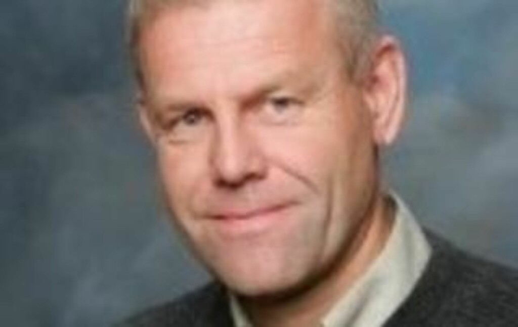 - DÅRLIG SELVBILDE: - Flere elever er i dårligere fysisk form og har negativ selvbilde når det gjelder kroppen, sier rektor ved Sagvåg skole, Lars Bakka. Foto: Privat - DÅRLIG SELVBILDE: - Flere elever er i dårligere fysisk form og har negativ selvbilde når det gjelder kroppen, sier rektor ved Sagvåg skole, Lars Bakka. Foto: Privat