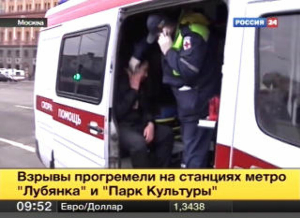 MANGE SKADDE: Russisk tv viser redningsarbeidet i kjølvannet av terrorangrepet. Foto: AFP PHOTO / ROSSIYA-24/SCANPIX MANGE SKADDE: Russisk tv viser redningsarbeidet i kjølvannet av terrorangrepet. Foto: AFP PHOTO / ROSSIYA-24/SCANPIX