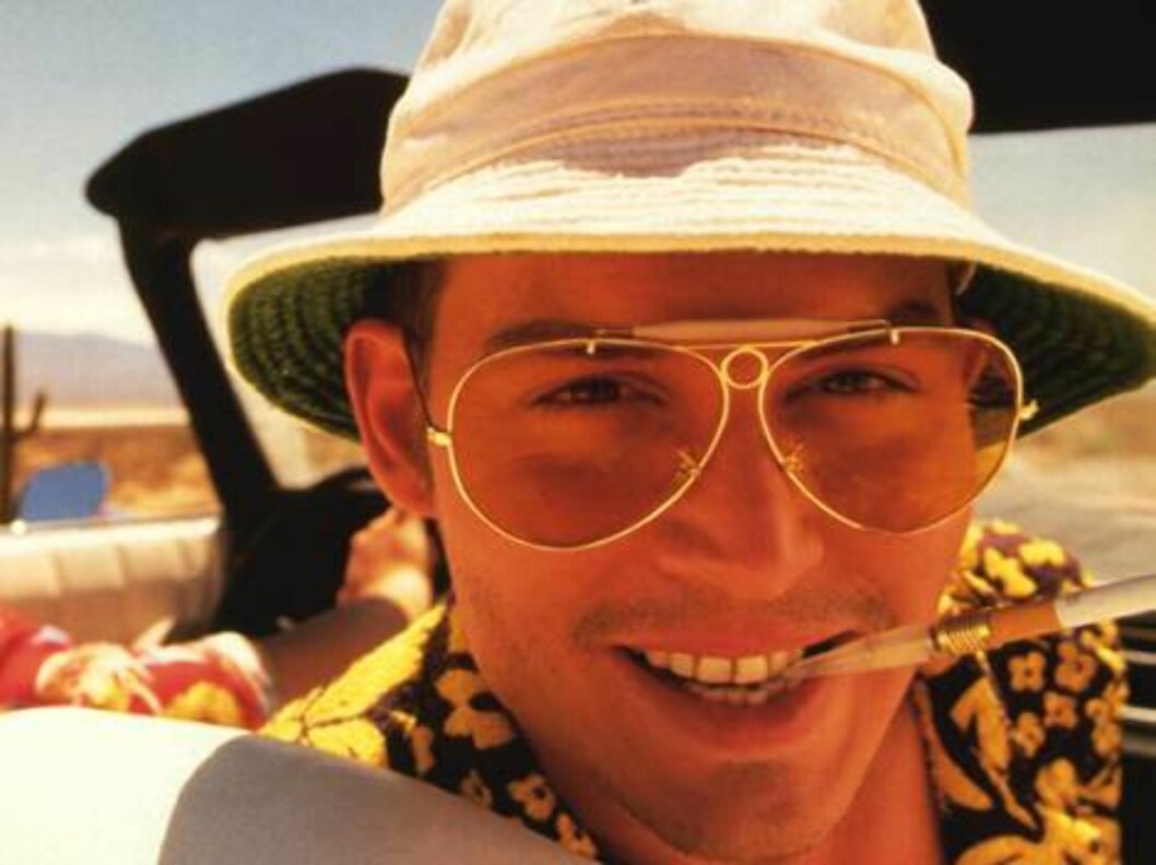 <strong>FRYKT OG AVSKY I LAS VEGAS (1998):</strong> I rollen som Raol Duke i denne psykedeliske, men fantastiske filmen, skjønte vi at Johnny var en smule spesiell. Foto: Gilliam <strong>FRYKT OG AVSKY I LAS VEGAS (1998):</strong> I rollen som Raol Duke i denne psykedeliske, men fantastiske filmen, skjønte vi at Johnny var en smule spesiell. Foto: Gilliam