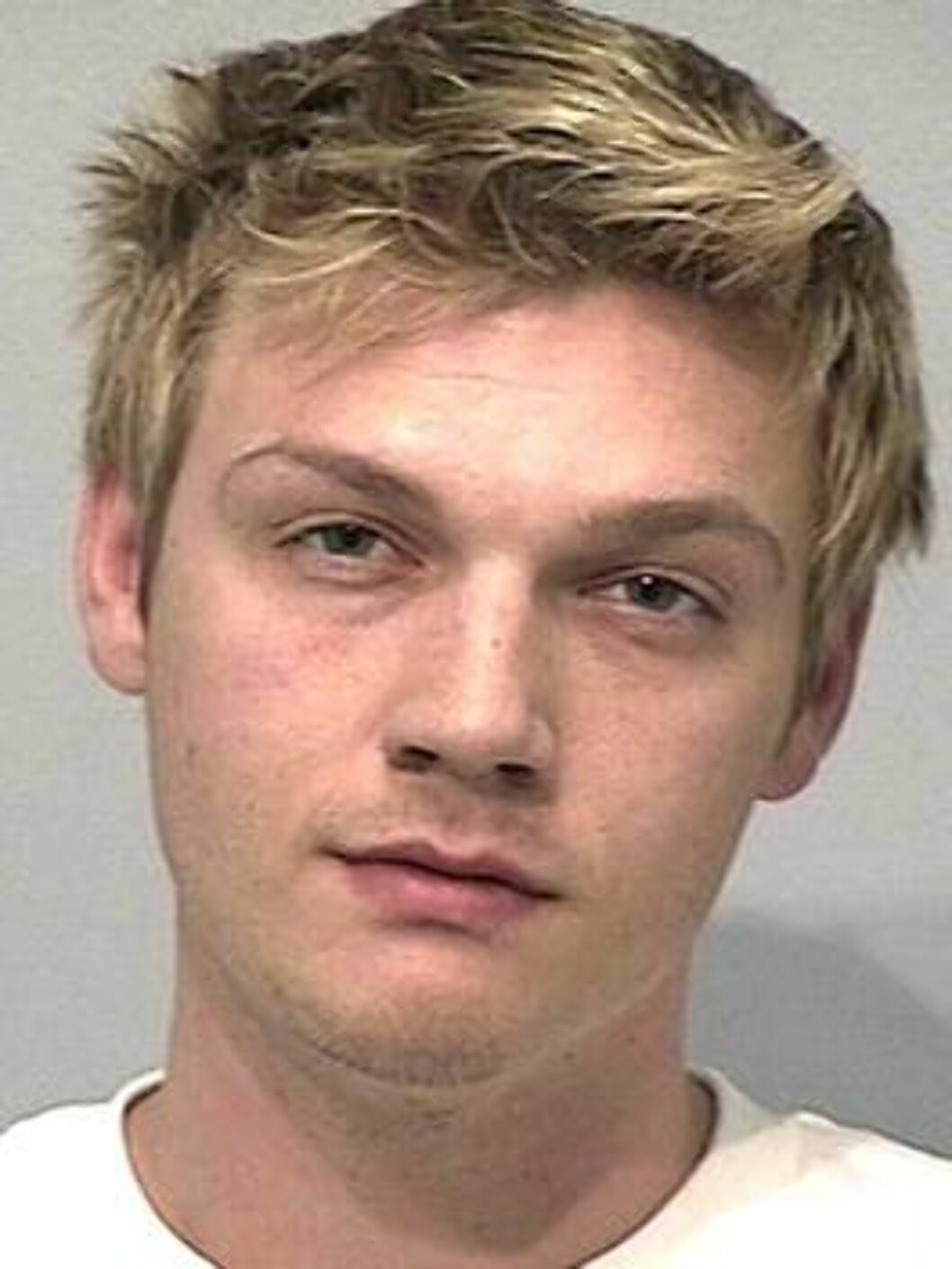 <strong>SVIGERMORS SKREKK:</strong> Backstreet Boy Nick Carter ble pågrepet for fyllekjøring i 2005 etter å ha strøket på en alkotest. Foto: Amerikansk politi <strong>SVIGERMORS SKREKK:</strong> Backstreet Boy Nick Carter ble pågrepet for fyllekjøring i 2005 etter å ha strøket på en alkotest. Foto: Amerikansk politi