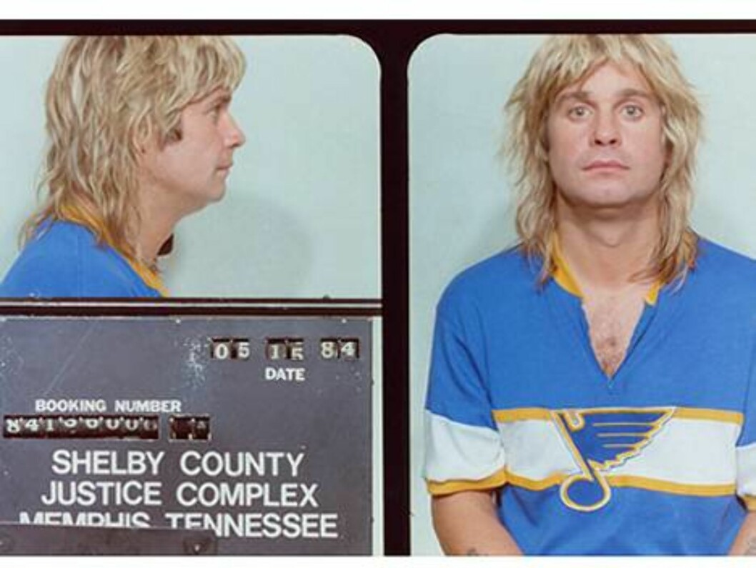 <strong>BØLLETE BLONDINE:</strong> Jada, dette er Ozzy Osbourne! Mørkets fyrste skal ha vært drita full da han ble arrestert i 1984. Foto: Amerikansk politi <strong>BØLLETE BLONDINE:</strong> Jada, dette er Ozzy Osbourne! Mørkets fyrste skal ha vært drita full da han ble arrestert i 1984. Foto: Amerikansk politi