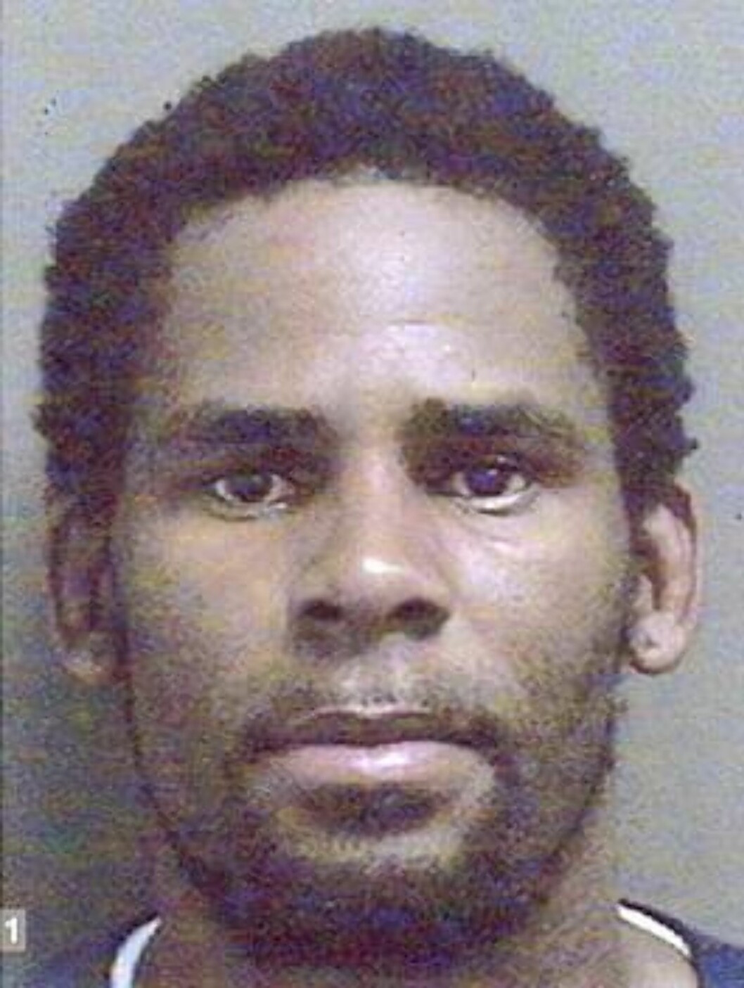 <strong>ARRESTERT:</strong> Sexvideoen som angivelig viser R. Kelly i seksuell omgang med en mindreårig pike dukket opp første gang i 2002. Nå har rettssaken vart i seks år. Foto: All Over Press <strong>ARRESTERT:</strong> Sexvideoen som angivelig viser R. Kelly i seksuell omgang med en mindreårig pike dukket opp første gang i 2002. Nå har rettssaken vart i seks år. Foto: All Over Press