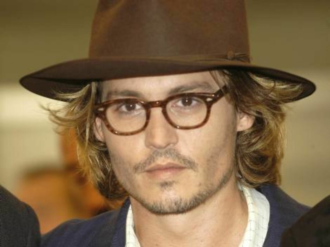 <strong>VENICE, ITALY - AUGUST 28:</strong> Actor Johnny Depp arrives at the premiere of his film, "Once Upon a Time in Mexico" at the 60th Venice Film Festival August 28, 2003 in Venice, Italy. The annual Venice Film Festival is one of the oldest and most prestigious ci Foto: All Over Press <strong>VENICE, ITALY - AUGUST 28:</strong> Actor Johnny Depp arrives at the premiere of his film, "Once Upon a Time in Mexico" at the 60th Venice Film Festival August 28, 2003 in Venice, Italy. The annual Venice Film Festival is one of the oldest and most prestigious ci Foto: All Over Press