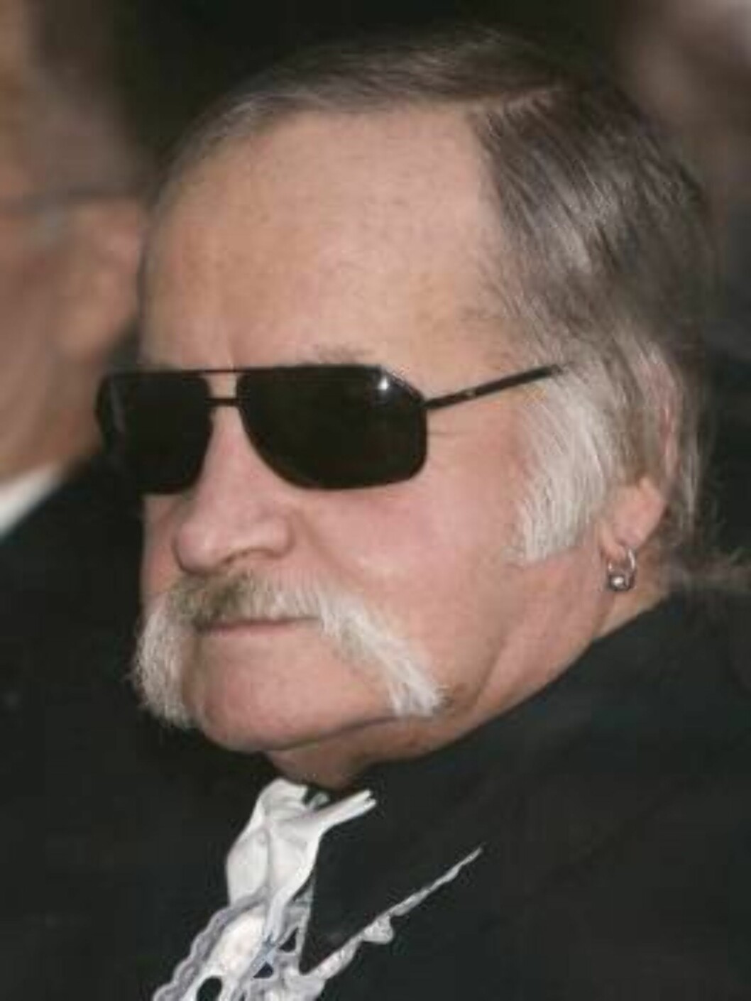 Bob Urban, father of country music star Keith Urban, arrives a the chapel for his son's wedding to Oscar-winning actress Nicole Kidman in Sydney Sunday, June 25, 2006. (AP Photo/Rick Rycroft) Foto: AP/Scanpix Bob Urban, father of country music star Keith Urban, arrives a the chapel for his son's wedding to Oscar-winning actress Nicole Kidman in Sydney Sunday, June 25, 2006. (AP Photo/Rick Rycroft) Foto: AP/Scanpix