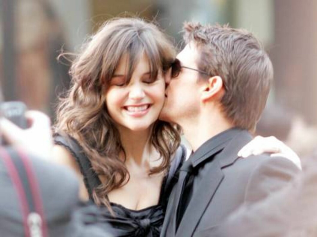 Tom Cruise and Katie Holmes arrive at Hollywood Premiere of MI 3 with a Bugatti car. Mai 4, 2006
X17agency / ALL OVER PRESS Foto: All Over Press Tom Cruise and Katie Holmes arrive at Hollywood Premiere of MI 3 with a Bugatti car. Mai 4, 2006
X17agency / ALL OVER PRESS Foto: All Over Press