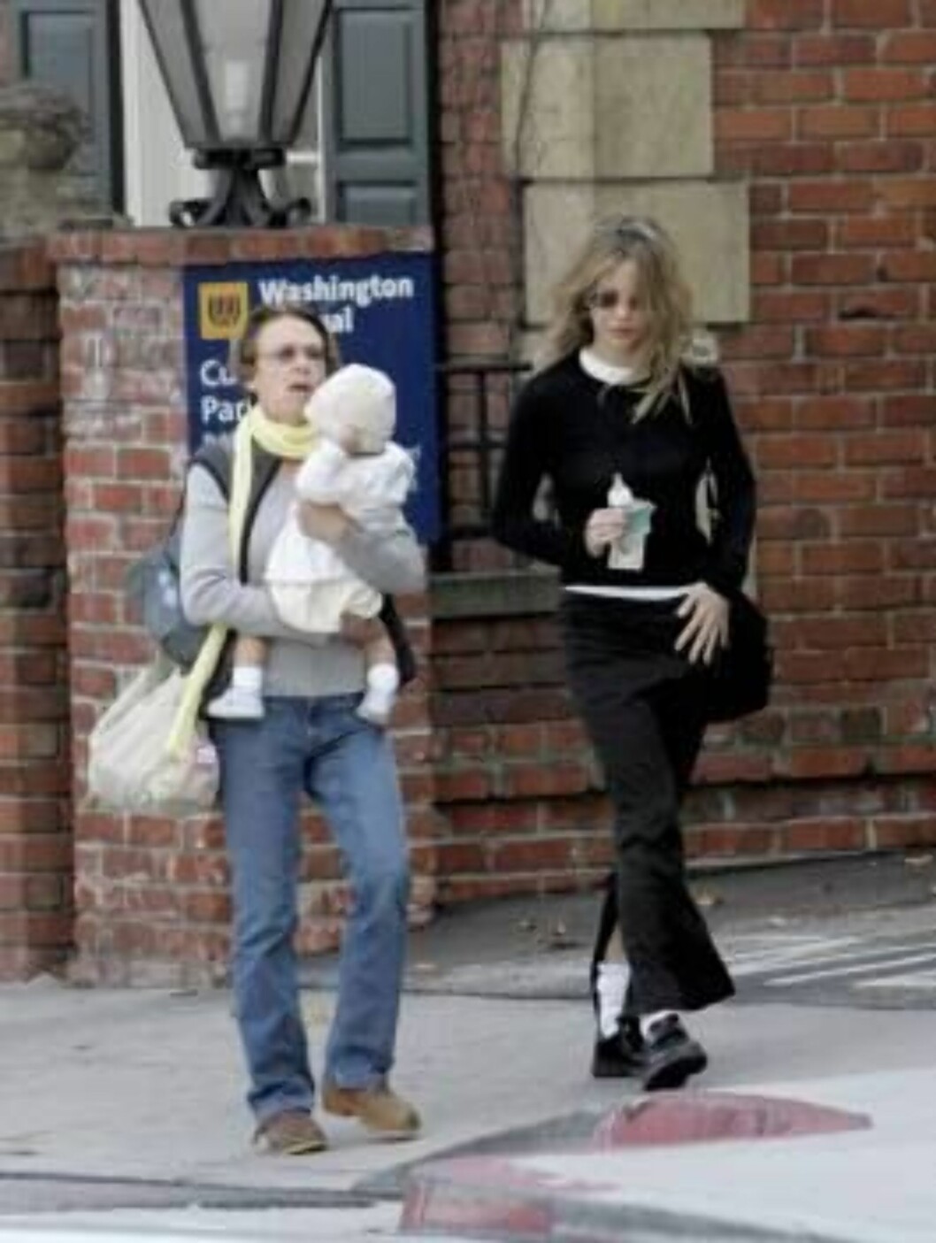 Skinny 44 yr old Meg Ryan taking care of her just adopted baby from China leaving Zen Zoo Tea cafe in Santa Monica. January 26, 2006
X17agency EXCLUSIVE / ALL OVER PRESS Foto: All Over Press Skinny 44 yr old Meg Ryan taking care of her just adopted baby from China leaving Zen Zoo Tea cafe in Santa Monica. January 26, 2006
X17agency EXCLUSIVE / ALL OVER PRESS Foto: All Over Press