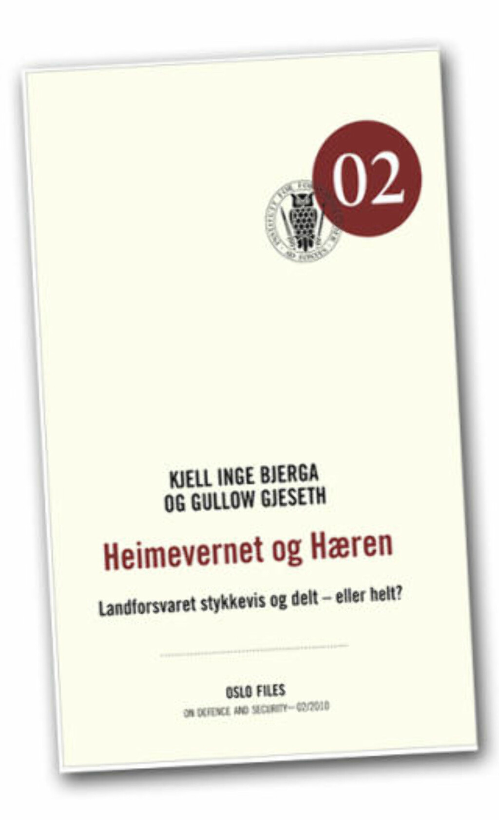 STUDIE: IFS-studien er klar på at territorialforsvaret i Norge vil ytterligere svekkes hvis ikke de to forsvarsgrenene slås sammen fort. STUDIE: IFS-studien er klar på at territorialforsvaret i Norge vil ytterligere svekkes hvis ikke de to forsvarsgrenene slås sammen fort.