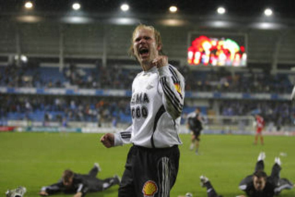 OVERLEGNE: Mikael Dorsins RBK er 17 poeng foran Molde. Foto: Svein Ove Ekornesvåg/SCANPIX OVERLEGNE: Mikael Dorsins RBK er 17 poeng foran Molde. Foto: Svein Ove Ekornesvåg/SCANPIX