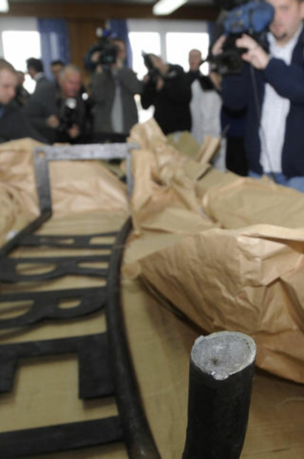 <strong>SKÅRET AV:</strong> Skiltet ble stjålet 18. desember, og kom til rette tre dager etter. Foto: AP Photo/Alik Keplicz <strong>SKÅRET AV:</strong> Skiltet ble stjålet 18. desember, og kom til rette tre dager etter. Foto: AP Photo/Alik Keplicz